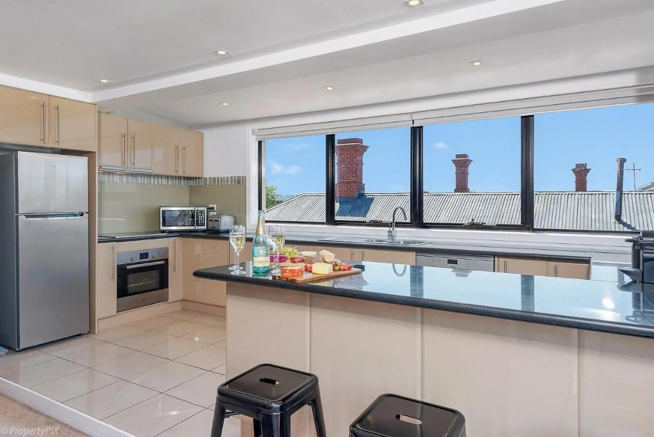 The Artview Fantastic City Location Os Parking Hobart 0*,  Australia