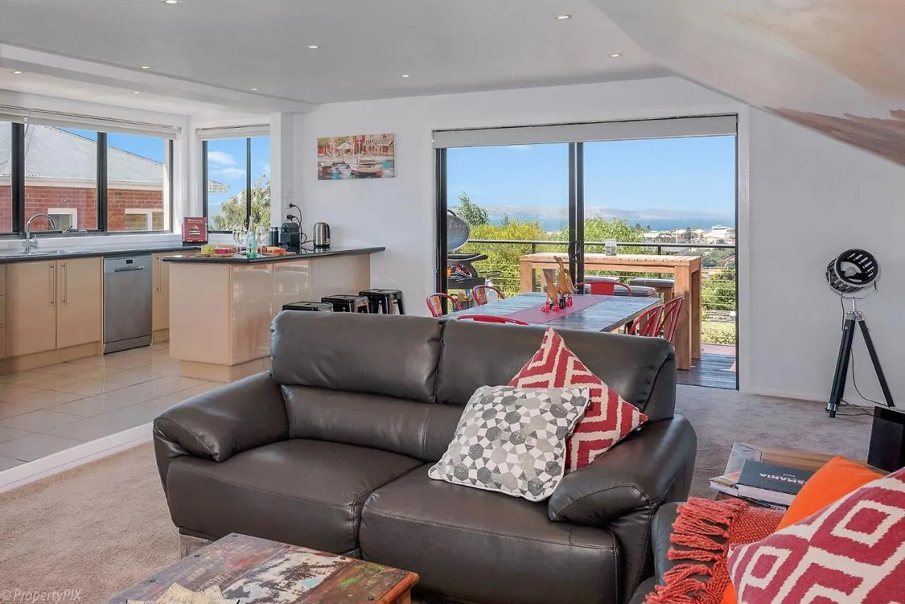 The Artview Fantastic City Location Os Parking Hobart